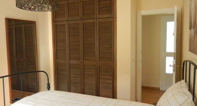 Grand Alora Hotel