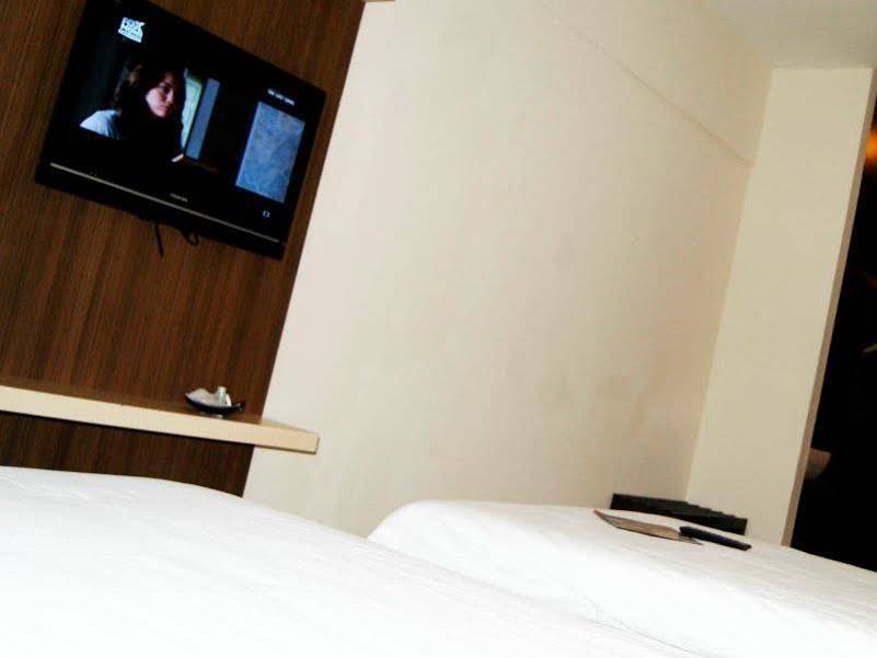 New Regent Hotel