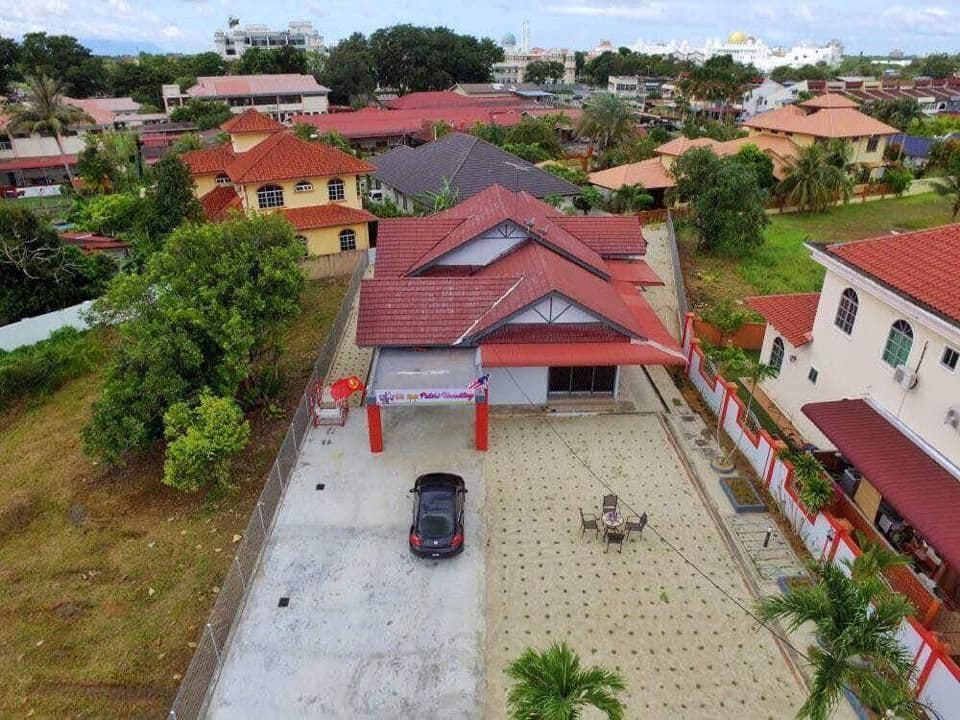Puteri Homestay