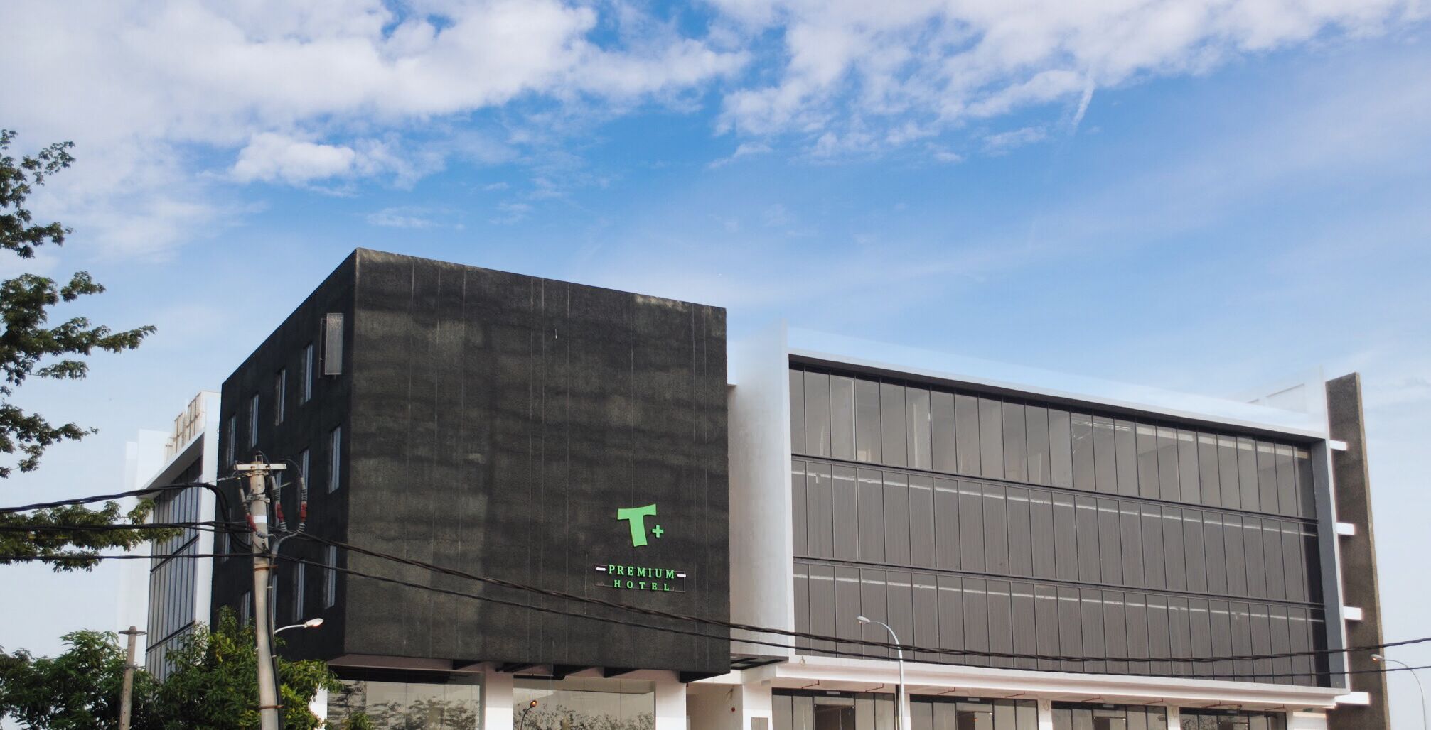 T+ Premium Hotel