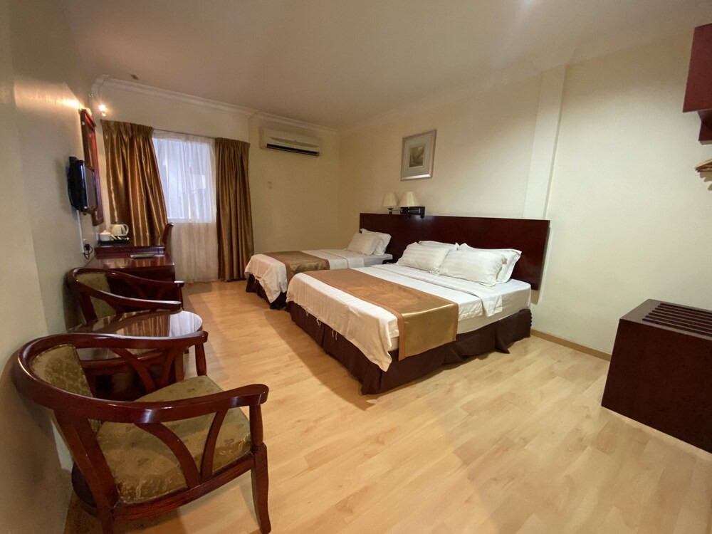 Capital O 89658 Bustani Hotel
