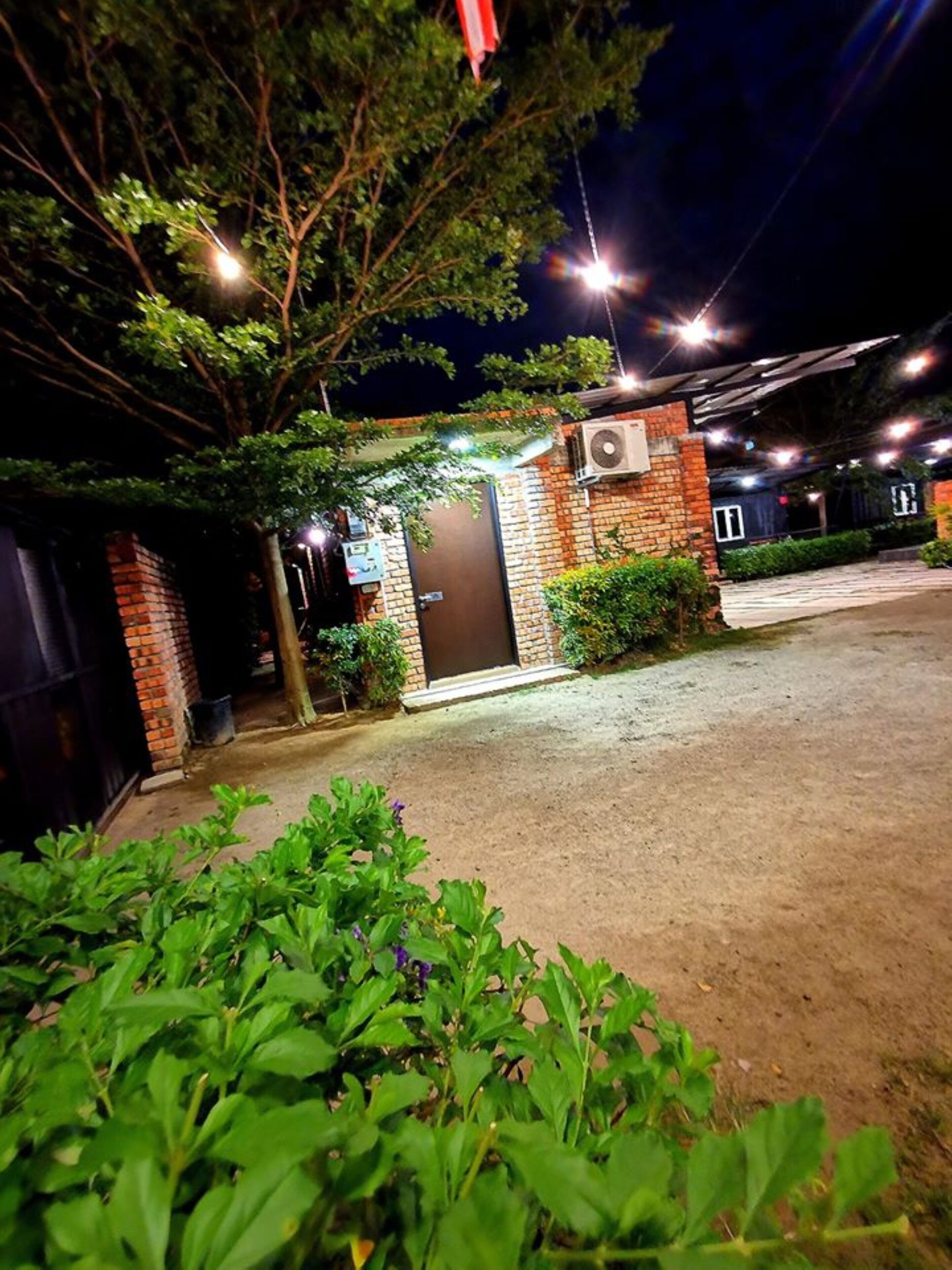 Petak Padin Cottage by The Pool
