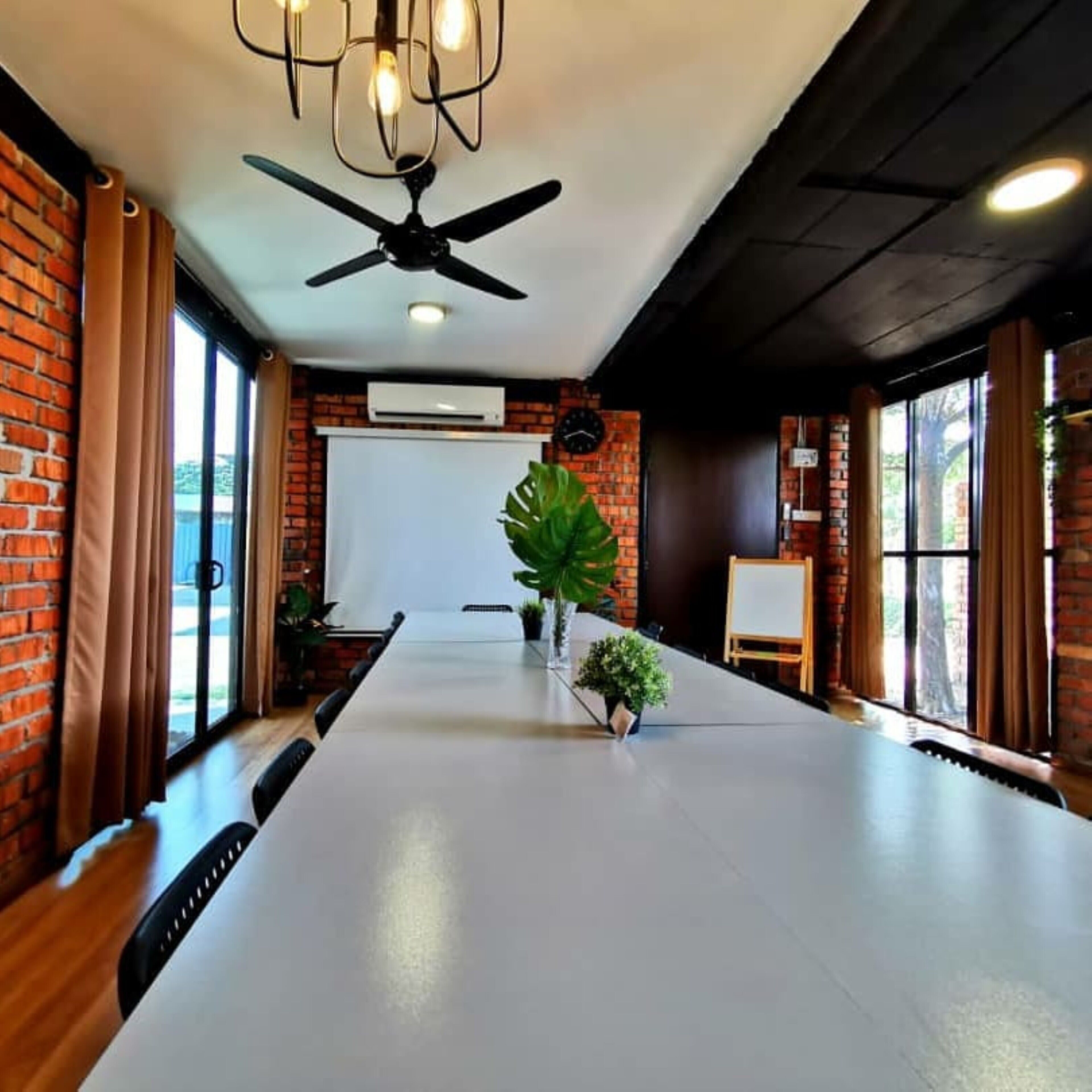 Petak Padin Cottage by The Pool