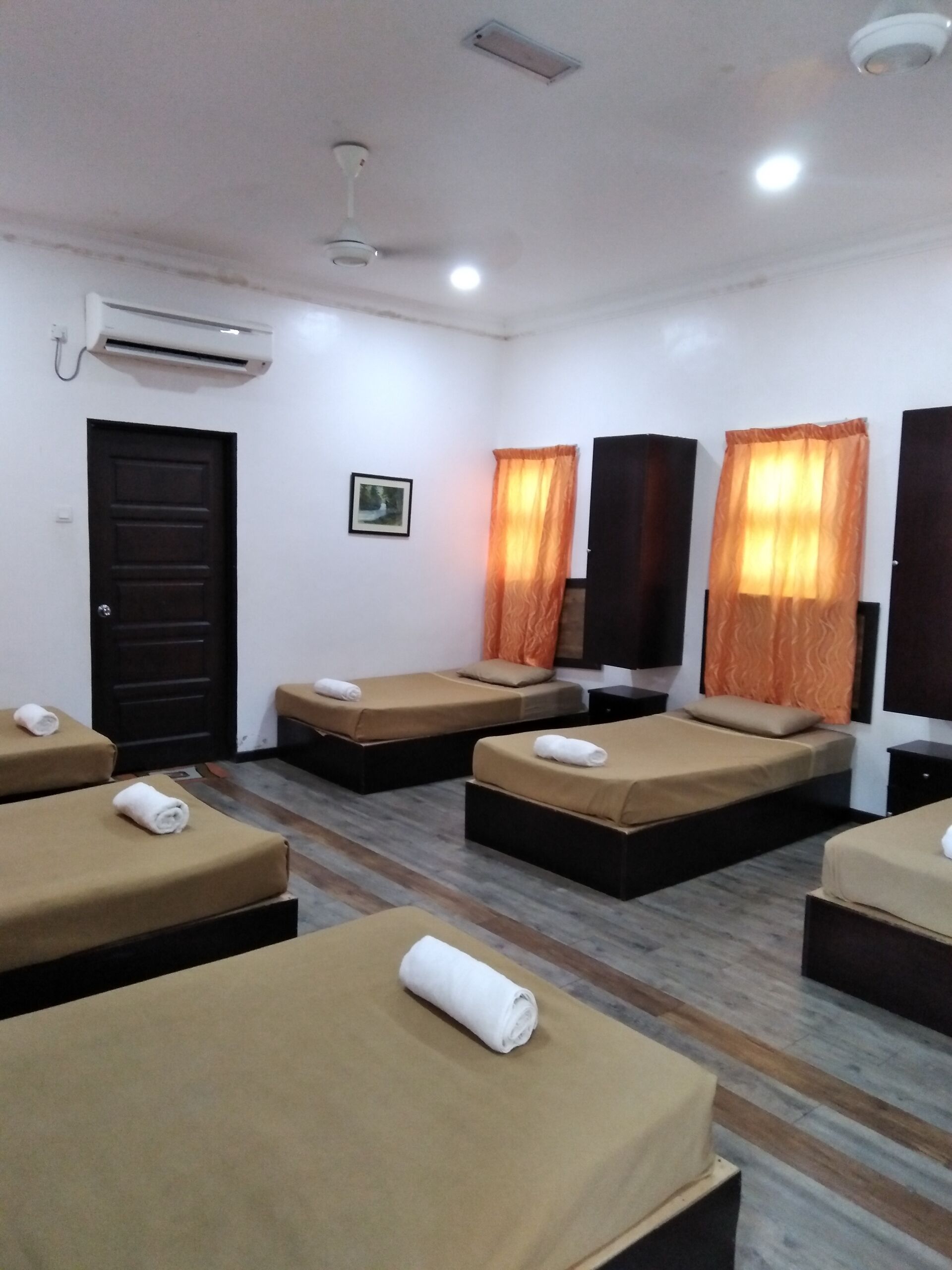 Oyo 90523 Semeliang Village Resort