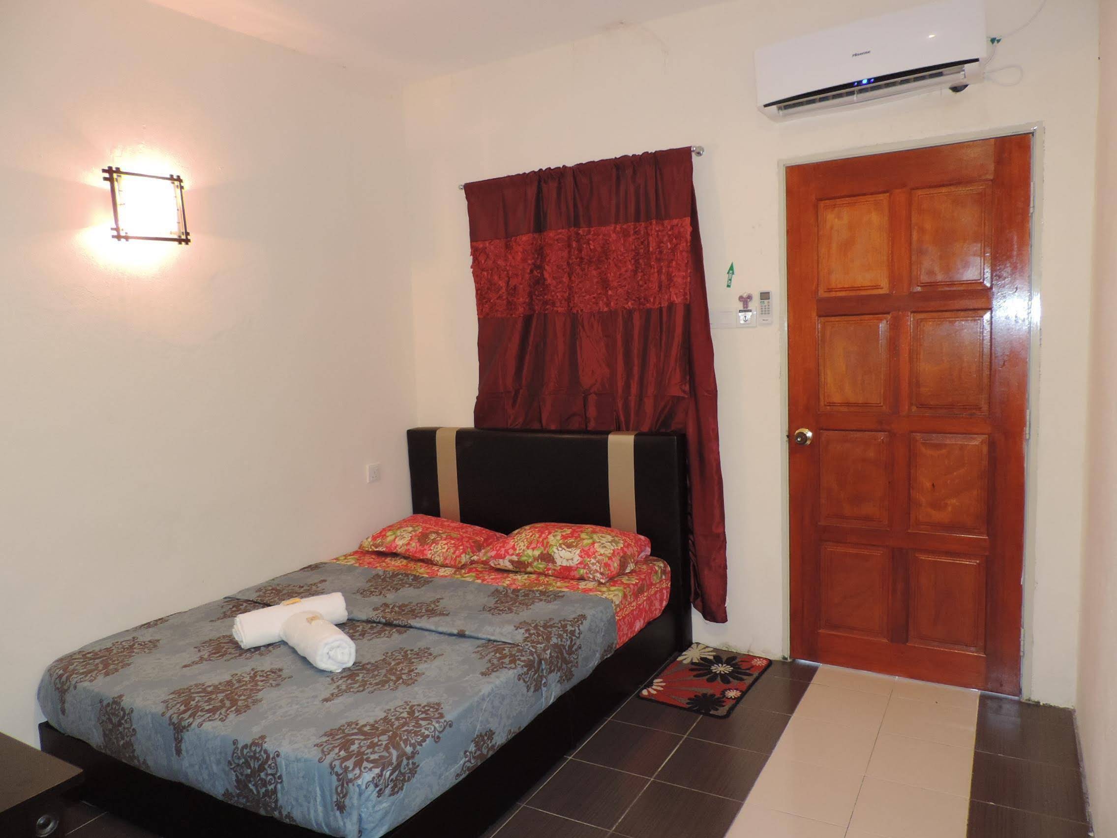 Anies Village Motel