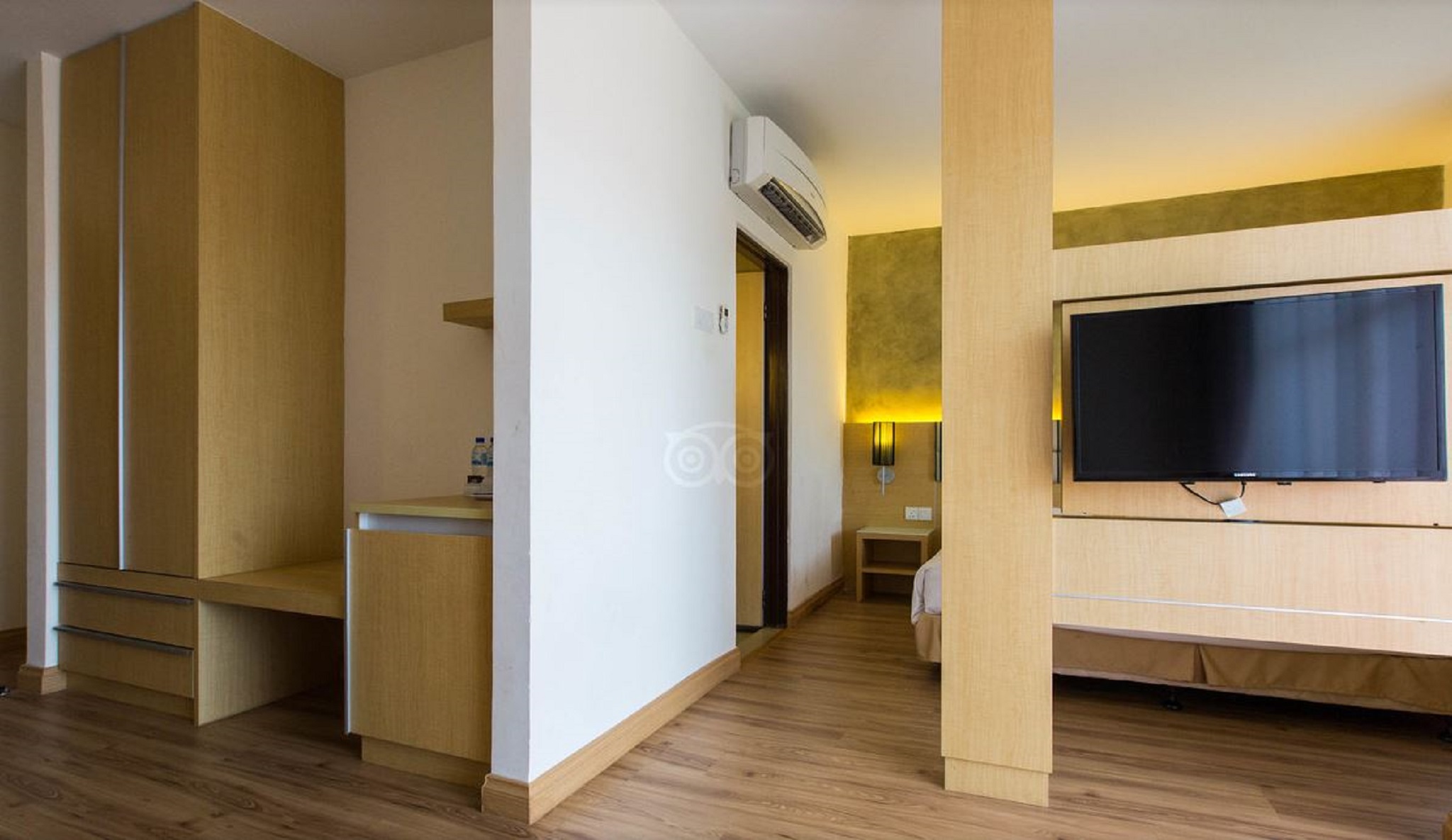 Bella Vista Waterfront Resort & Spa