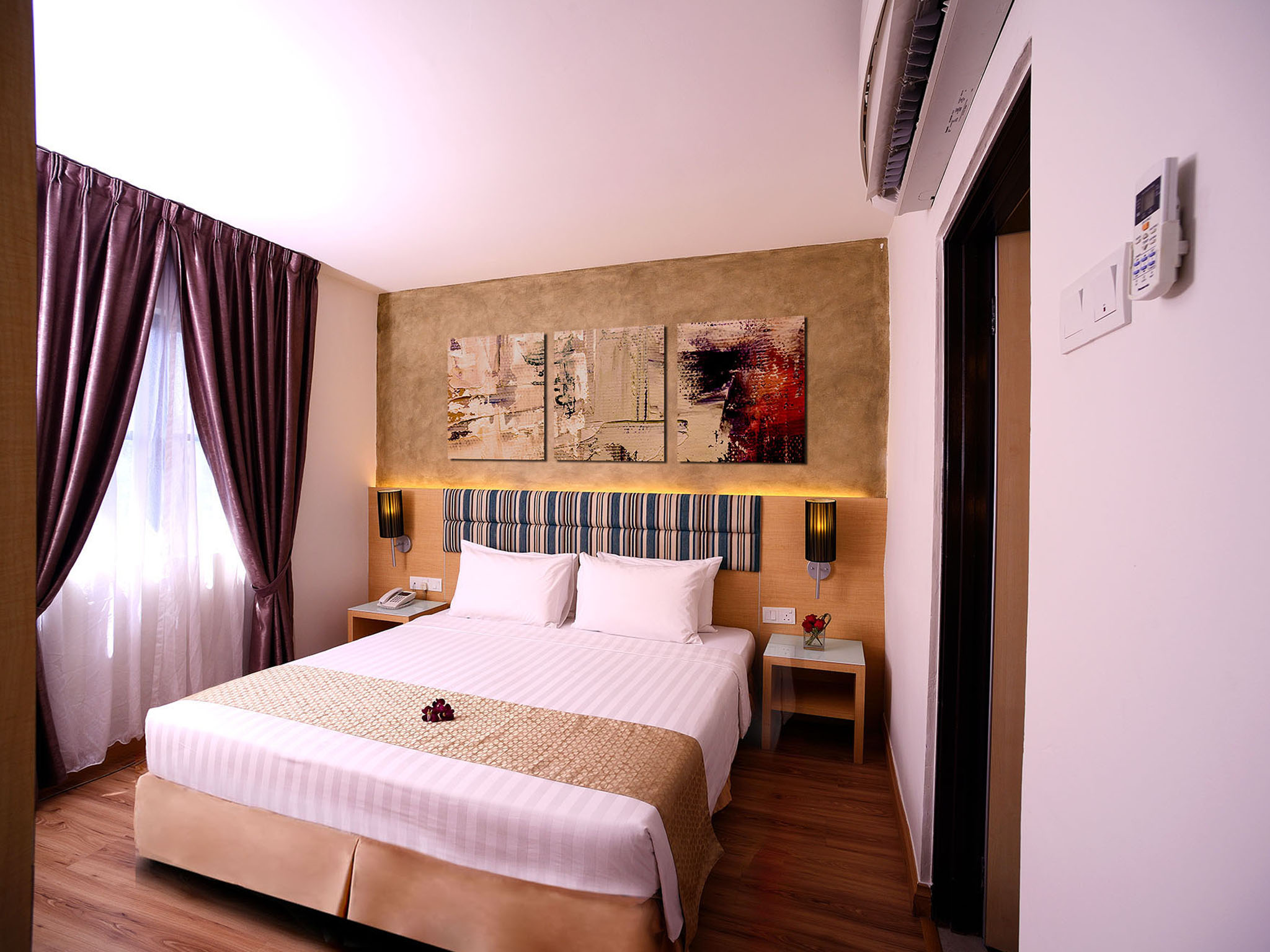 Bella Vista Waterfront Resort & Spa