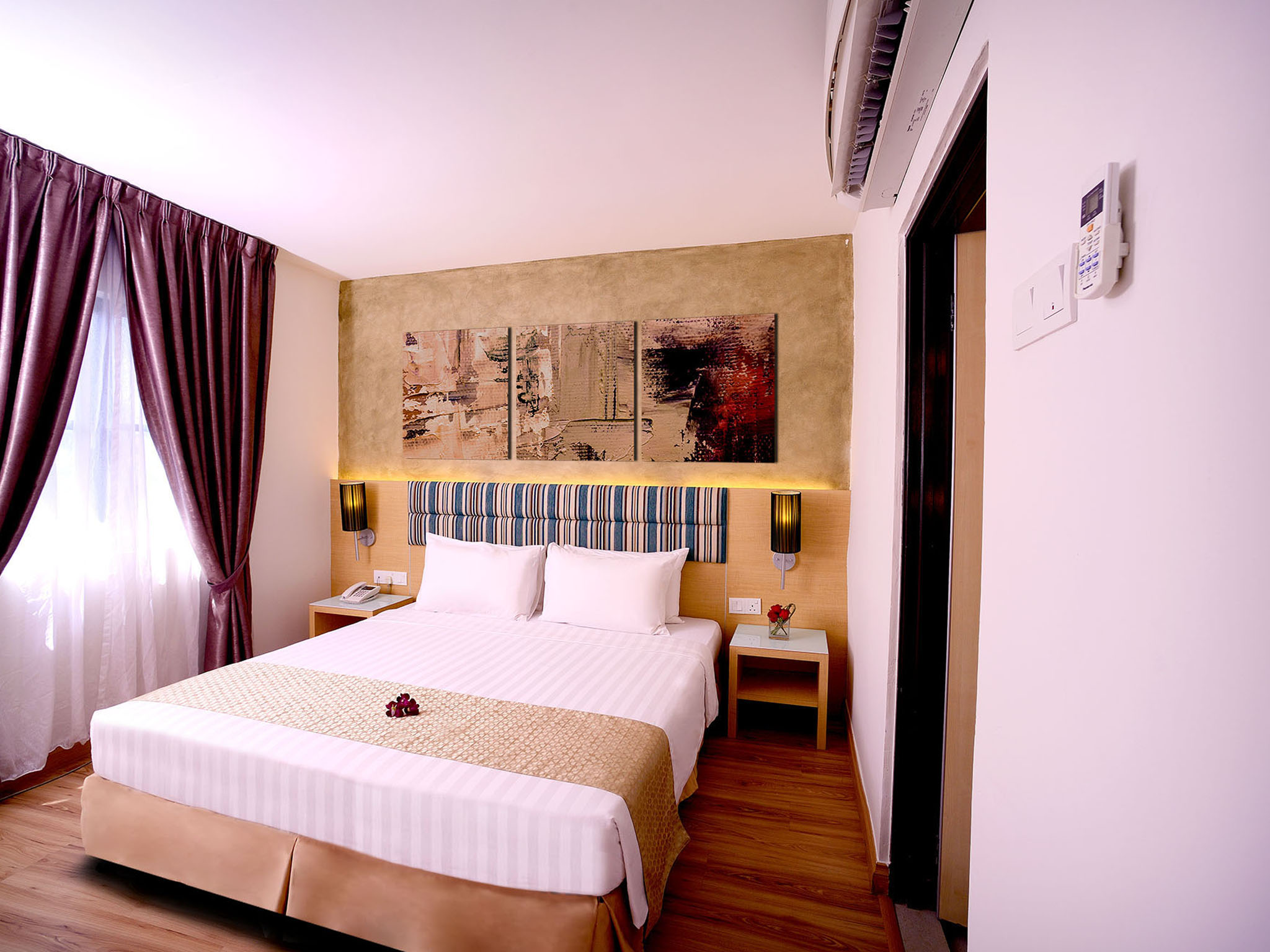 Bella Vista Waterfront Resort & Spa