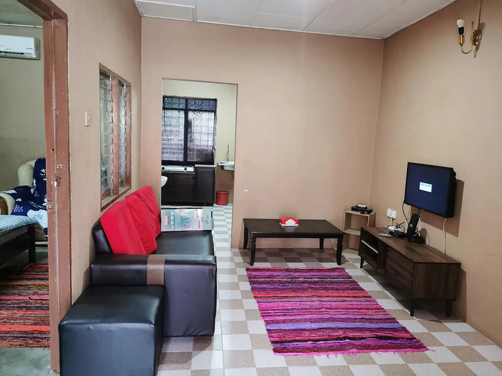 Bobi's Cafe Backpackers Hostel