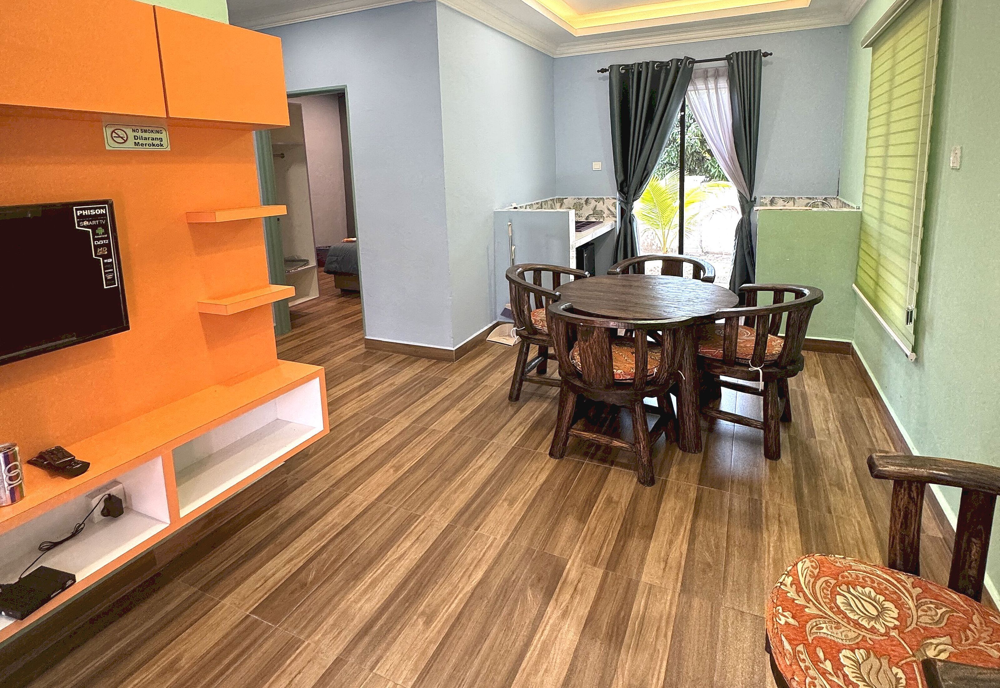Capital O 90949 Pelangi Beach Resort Mersing
