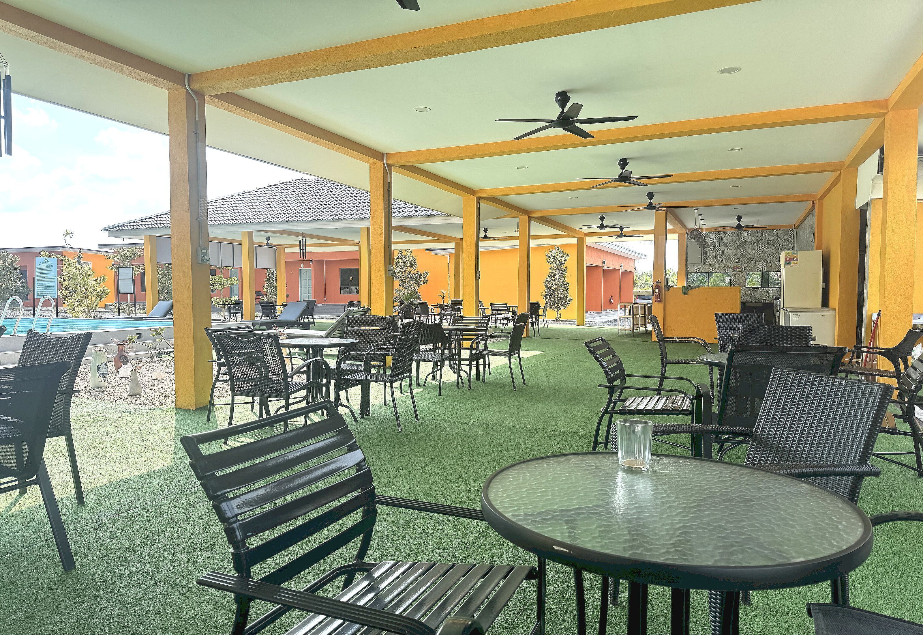 Capital O 90949 Pelangi Beach Resort Mersing
