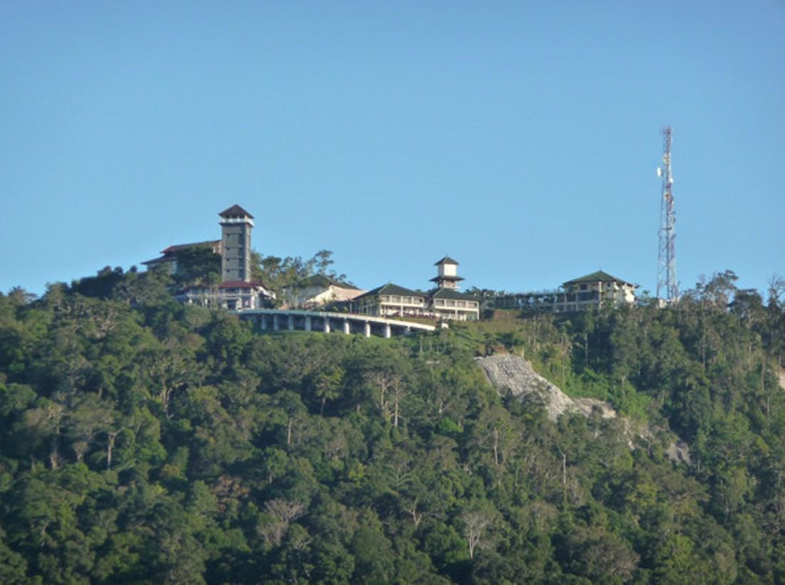 D'Coconut Hill Resort