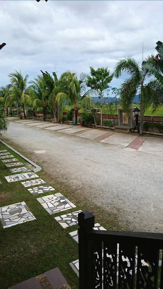 Jasmine Villa Tropical Garden