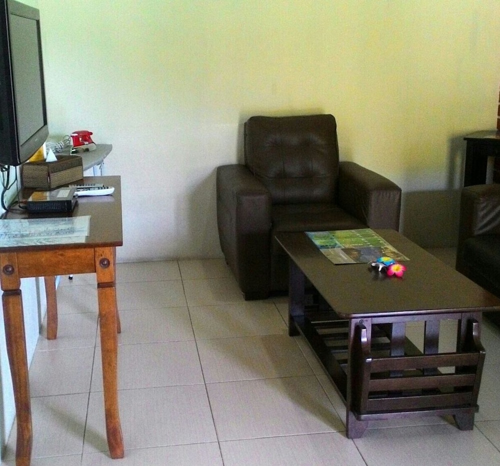 Jasmine Villa Tropical Garden