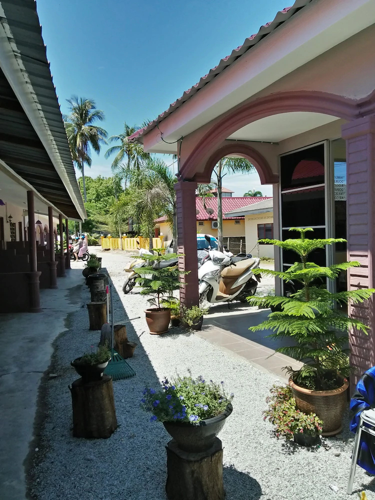 Kampung Guesthouse Hostel
