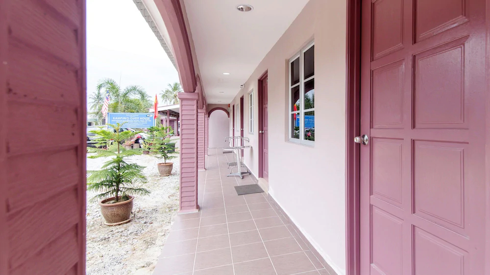 Kampung Guesthouse Hostel