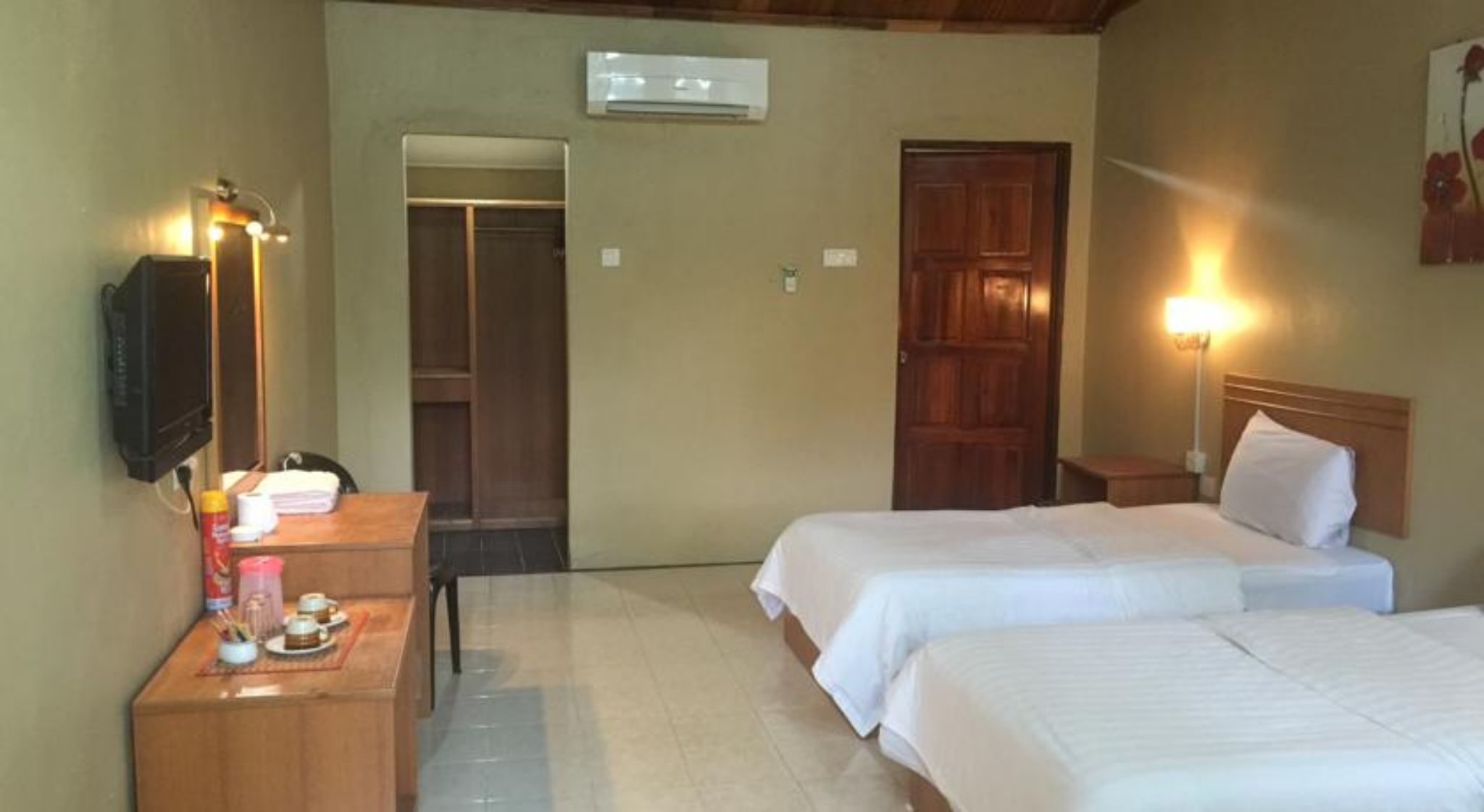 Landcons Resort