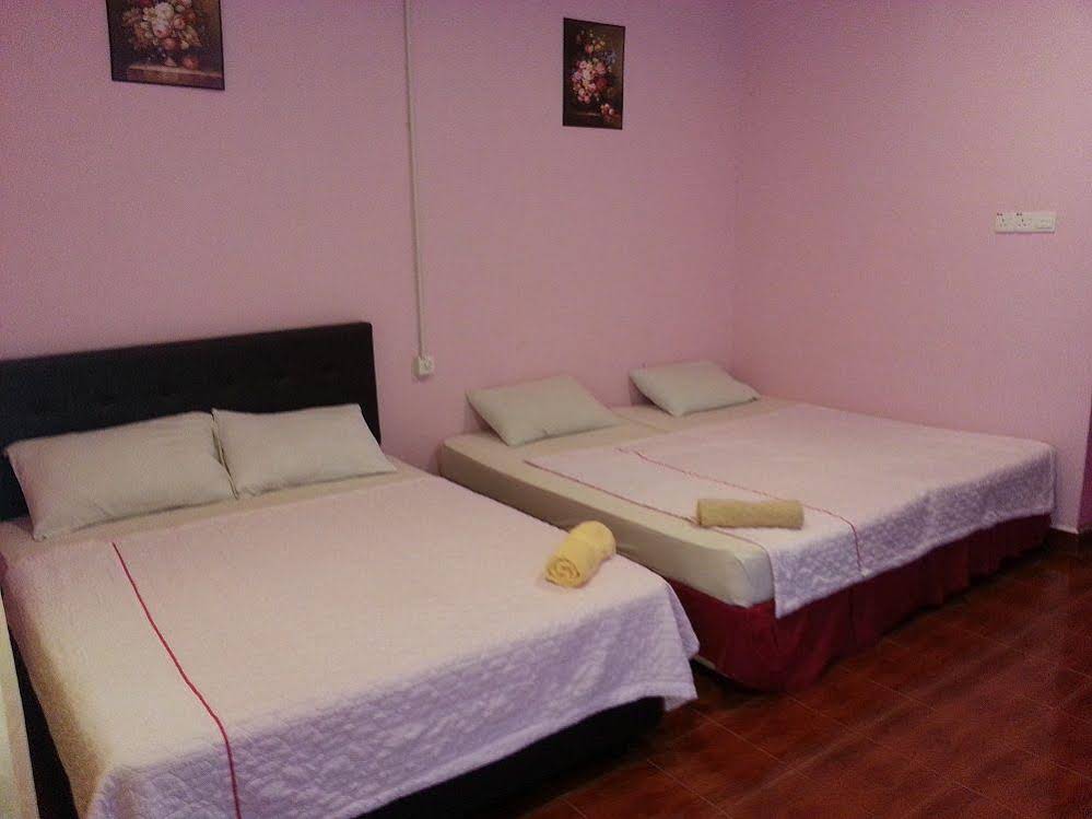 Pantai Tengah Beach Inn