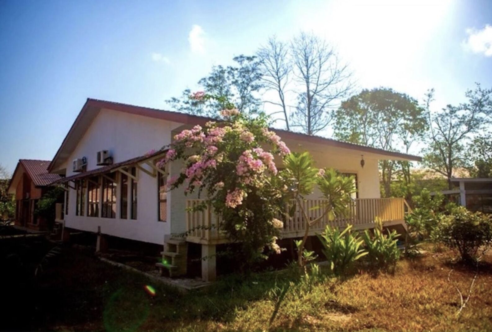 Rouhi Retreats By Doulos