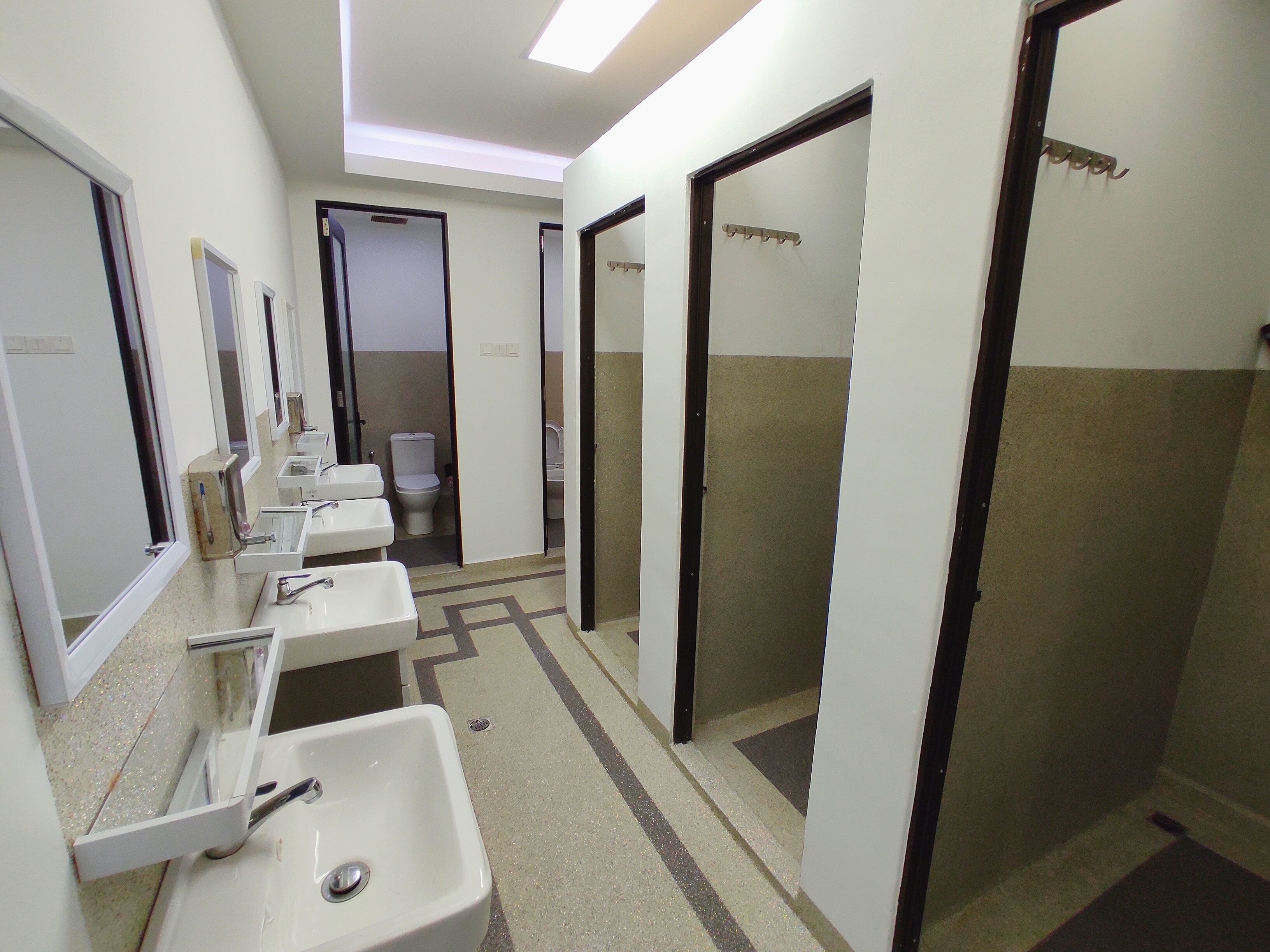 Shell Out Beach Club Suite - Hostel