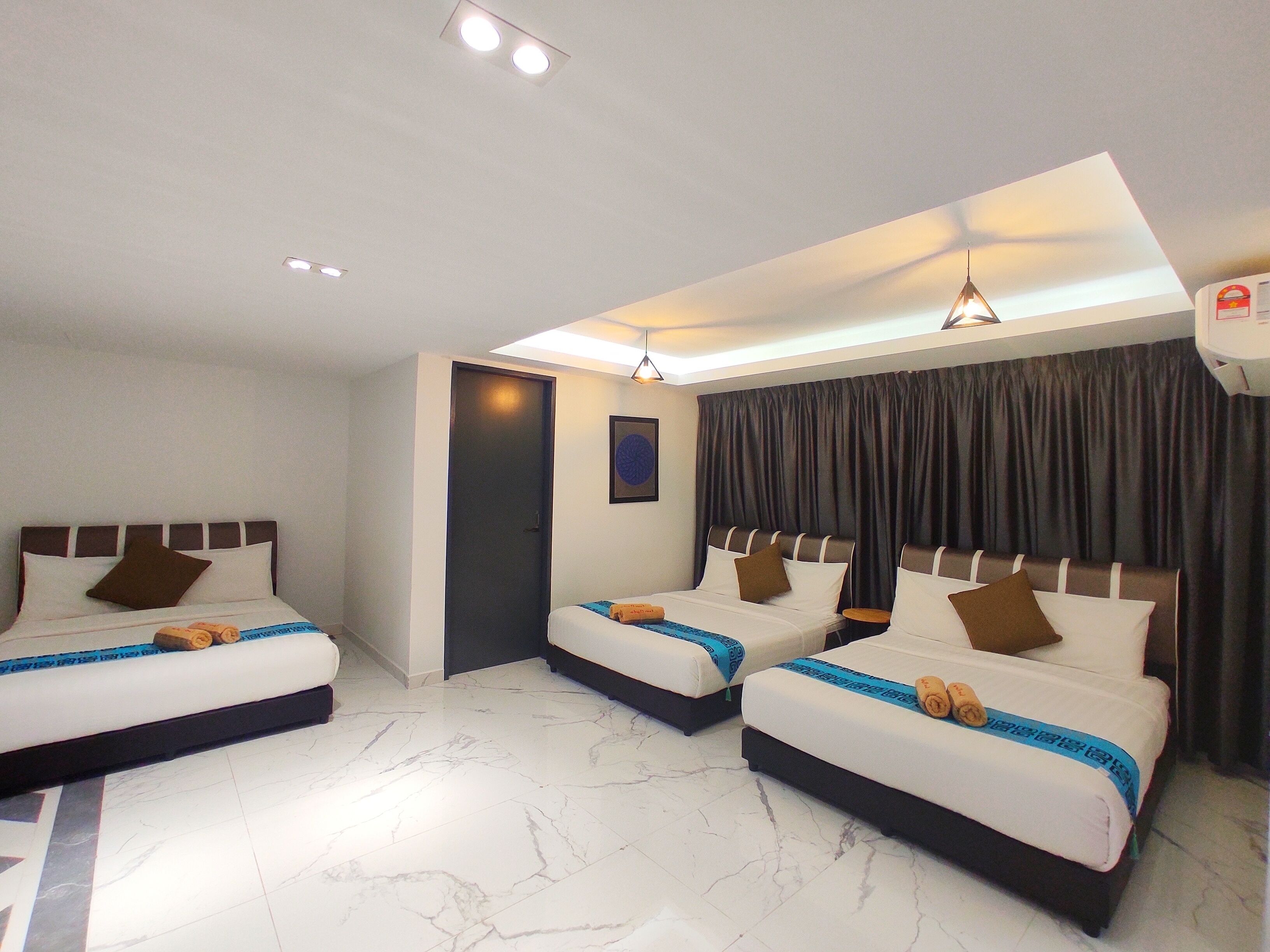 Shell Out Beach Club Suite - Hostel