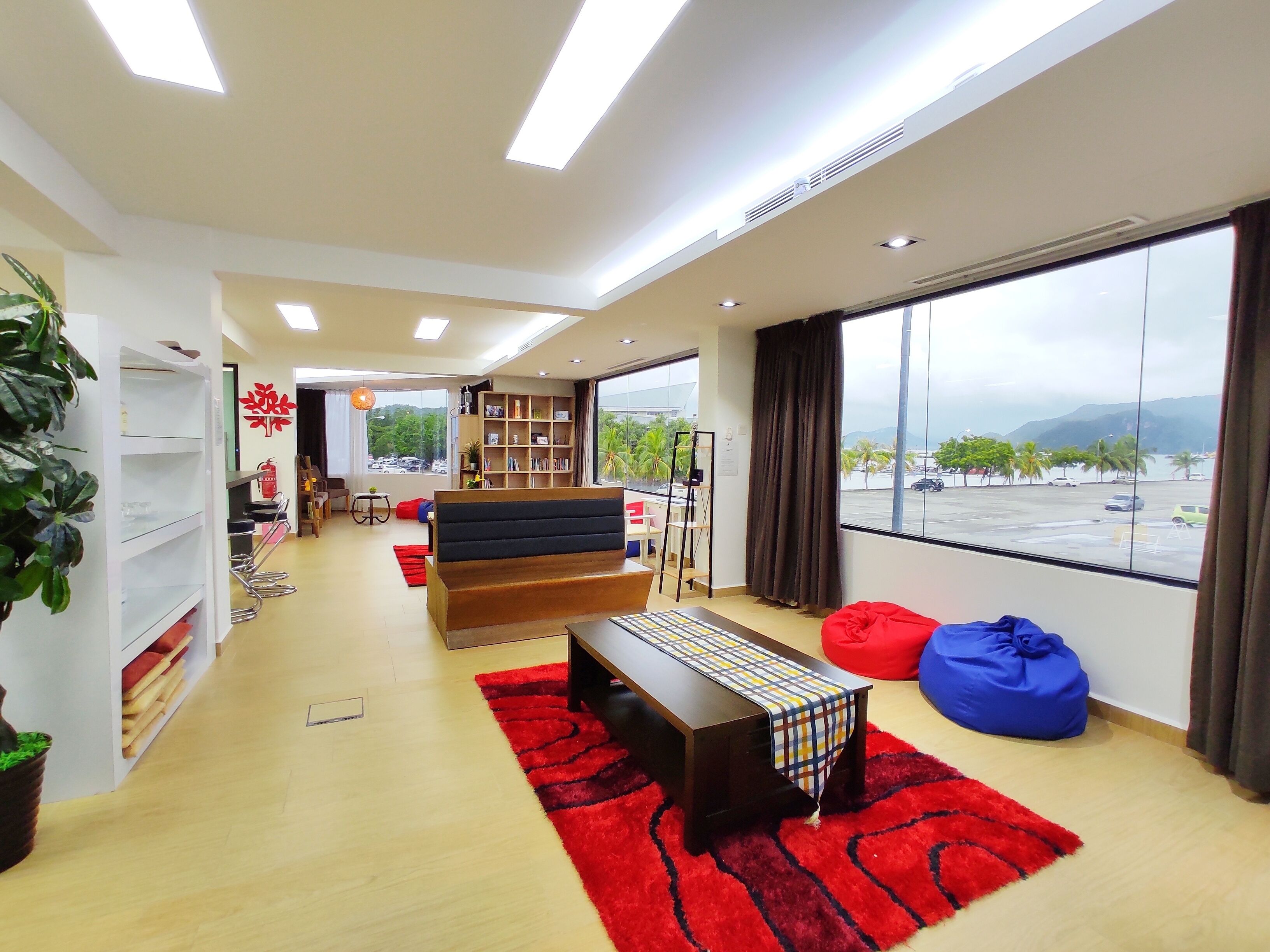 Shell Out Beach Club Suite - Hostel