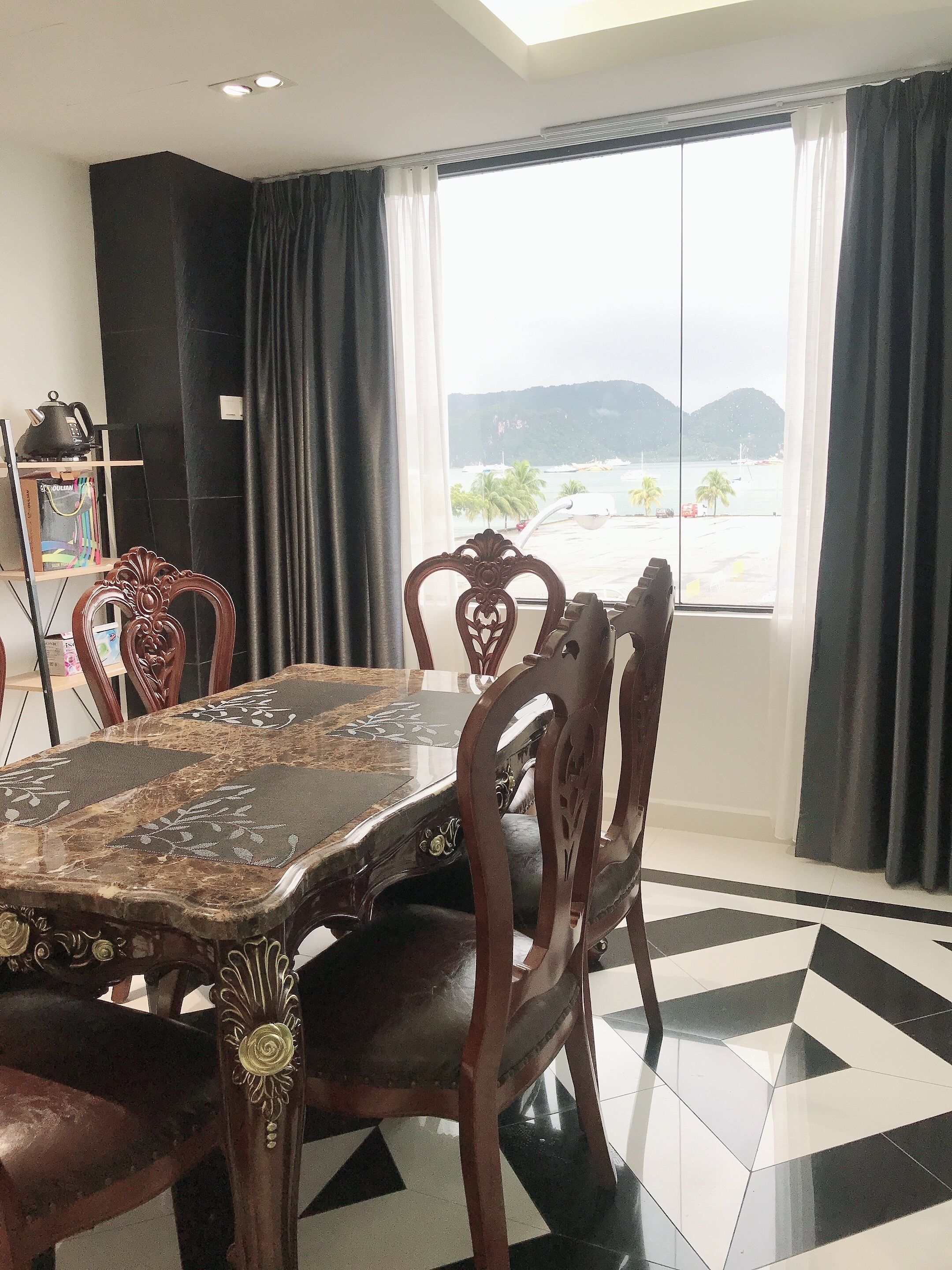 Shell Out Beach Club Suite - Hostel