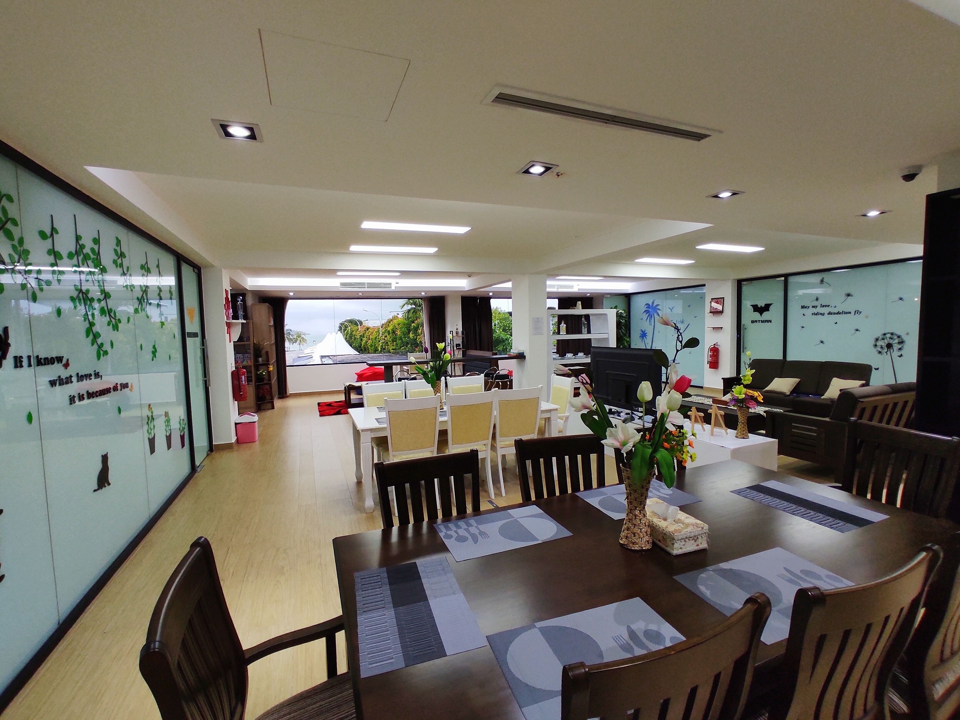 Shell Out Beach Club Suite - Hostel