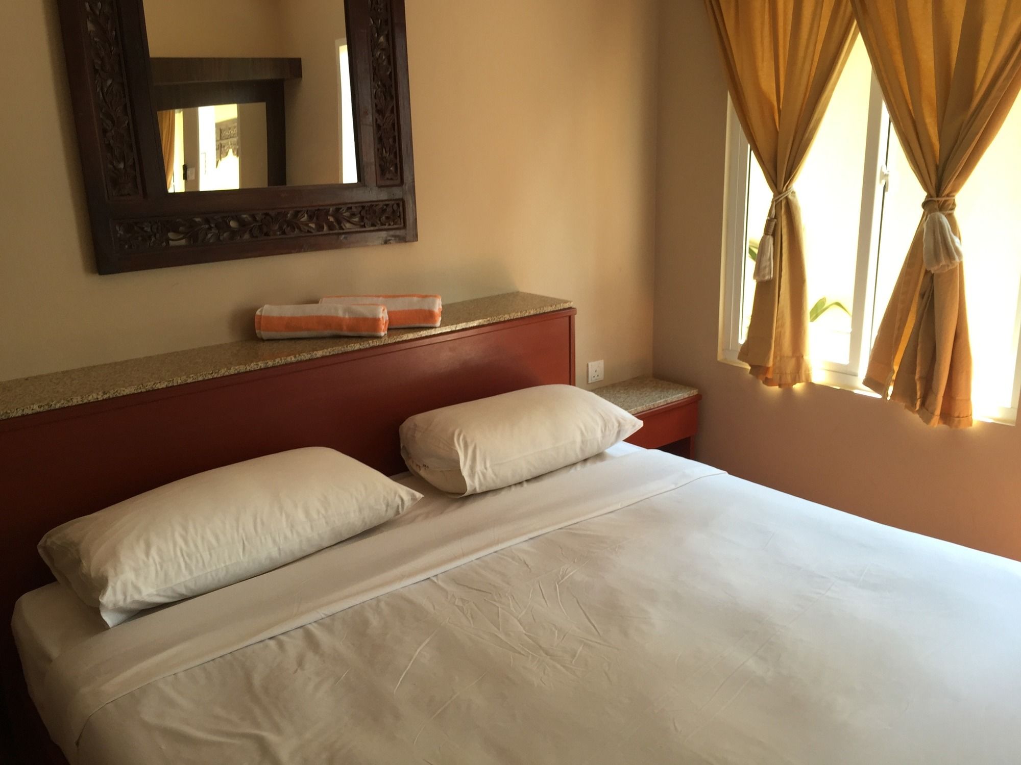 Sunset Beach Resort