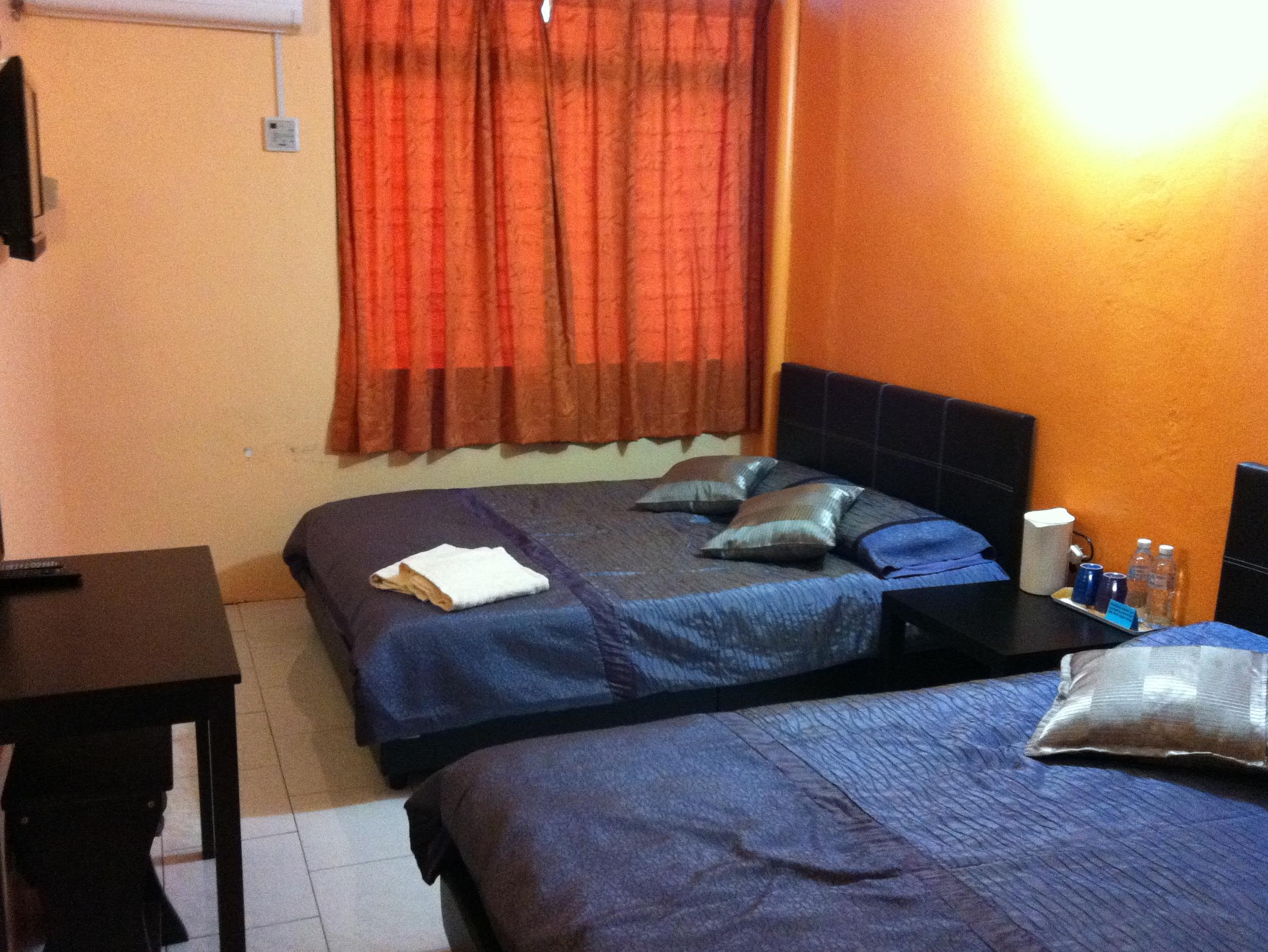 Ten Street Motel