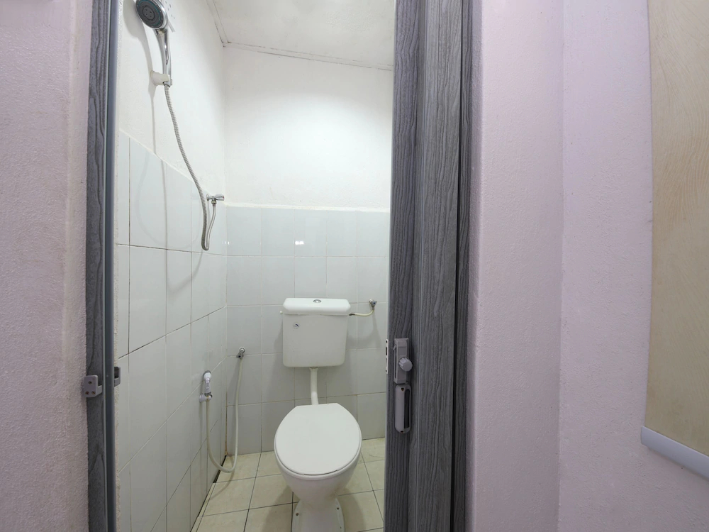 Vasa Cottage 2 by OYO Rooms