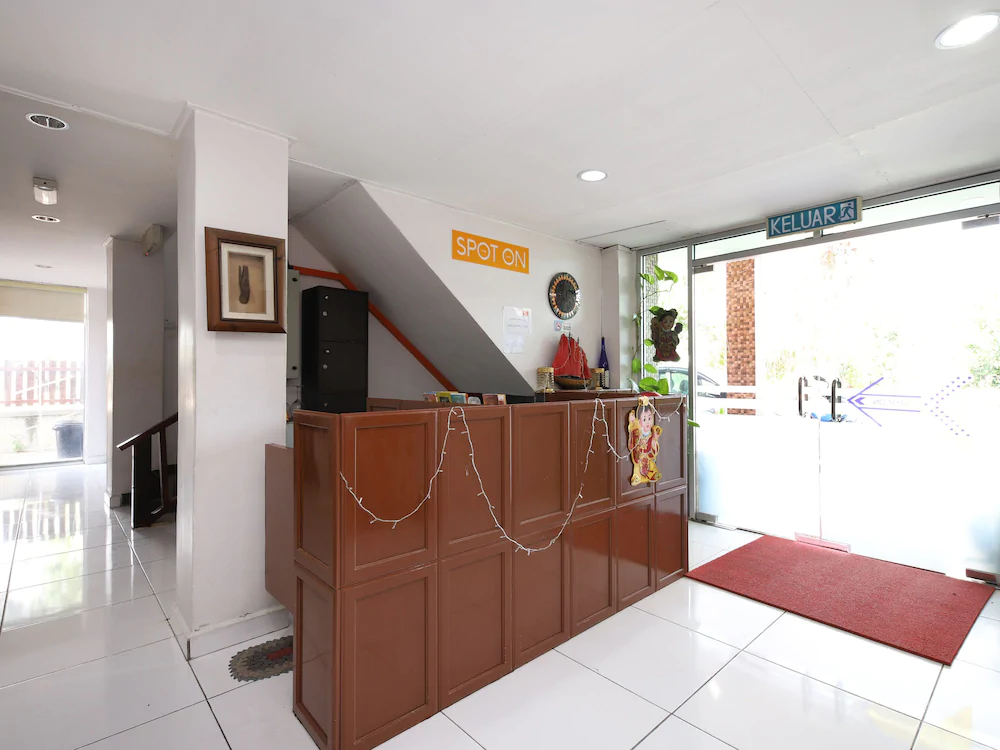 Vasa Cottage 2 by OYO Rooms