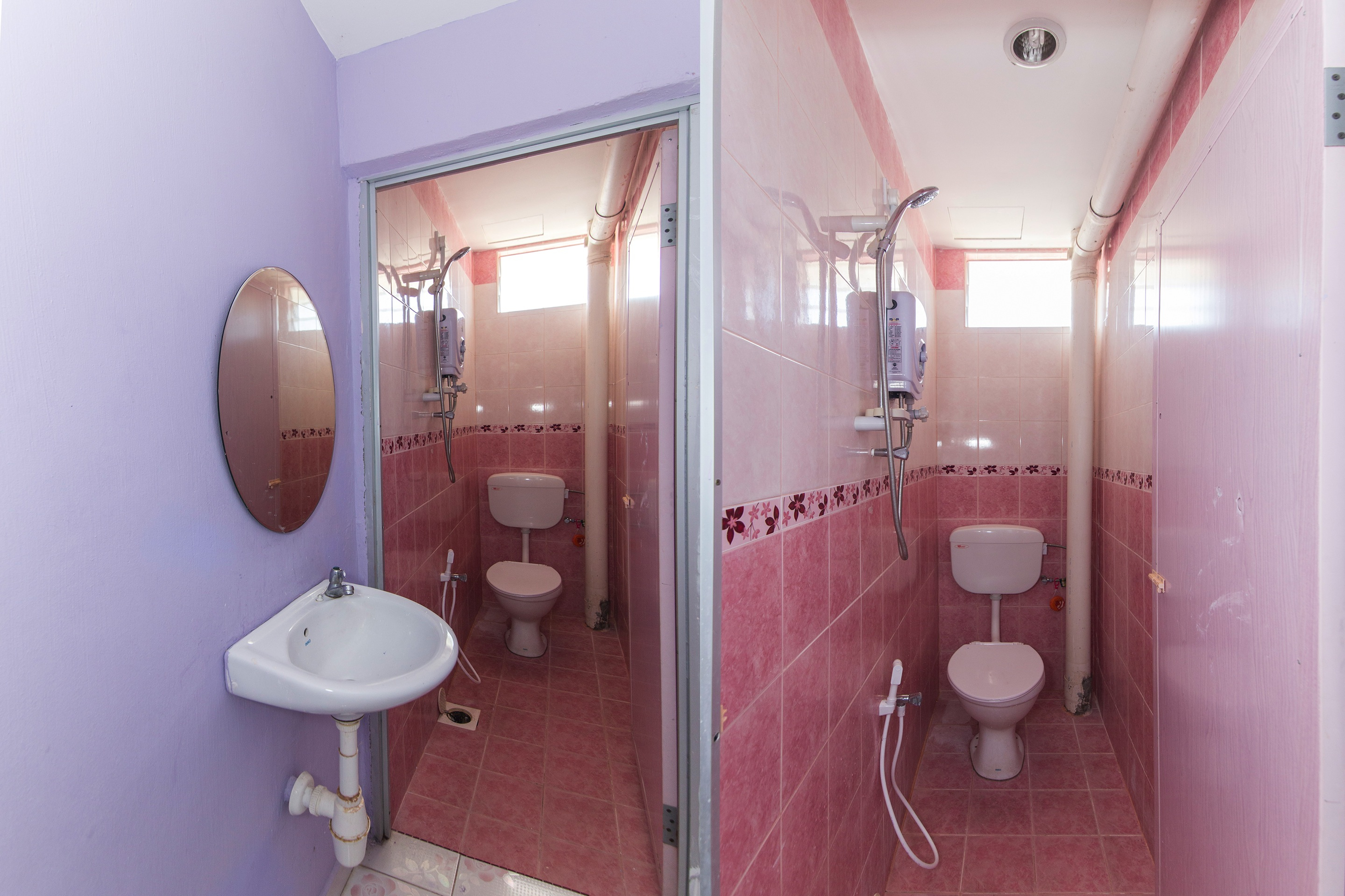 ZEN Rooms Bromedy Motel