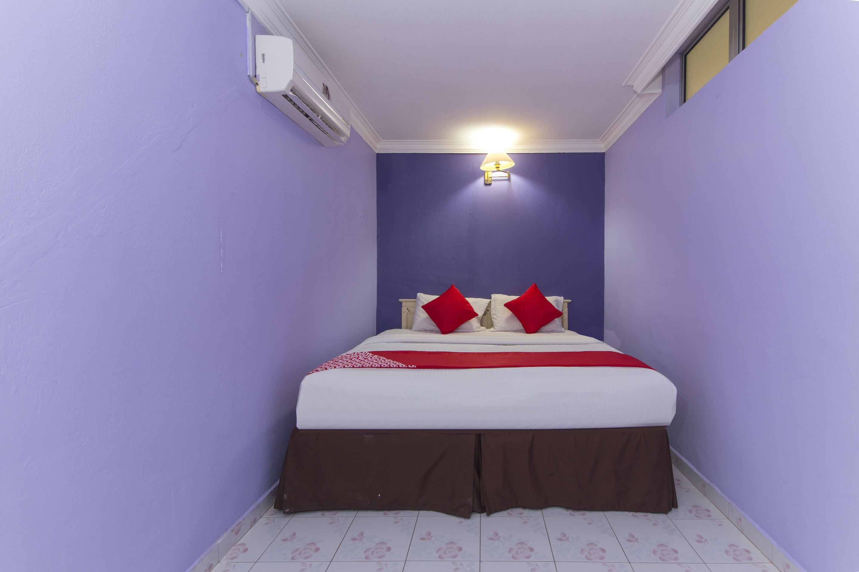 ZEN Rooms Bromedy Motel