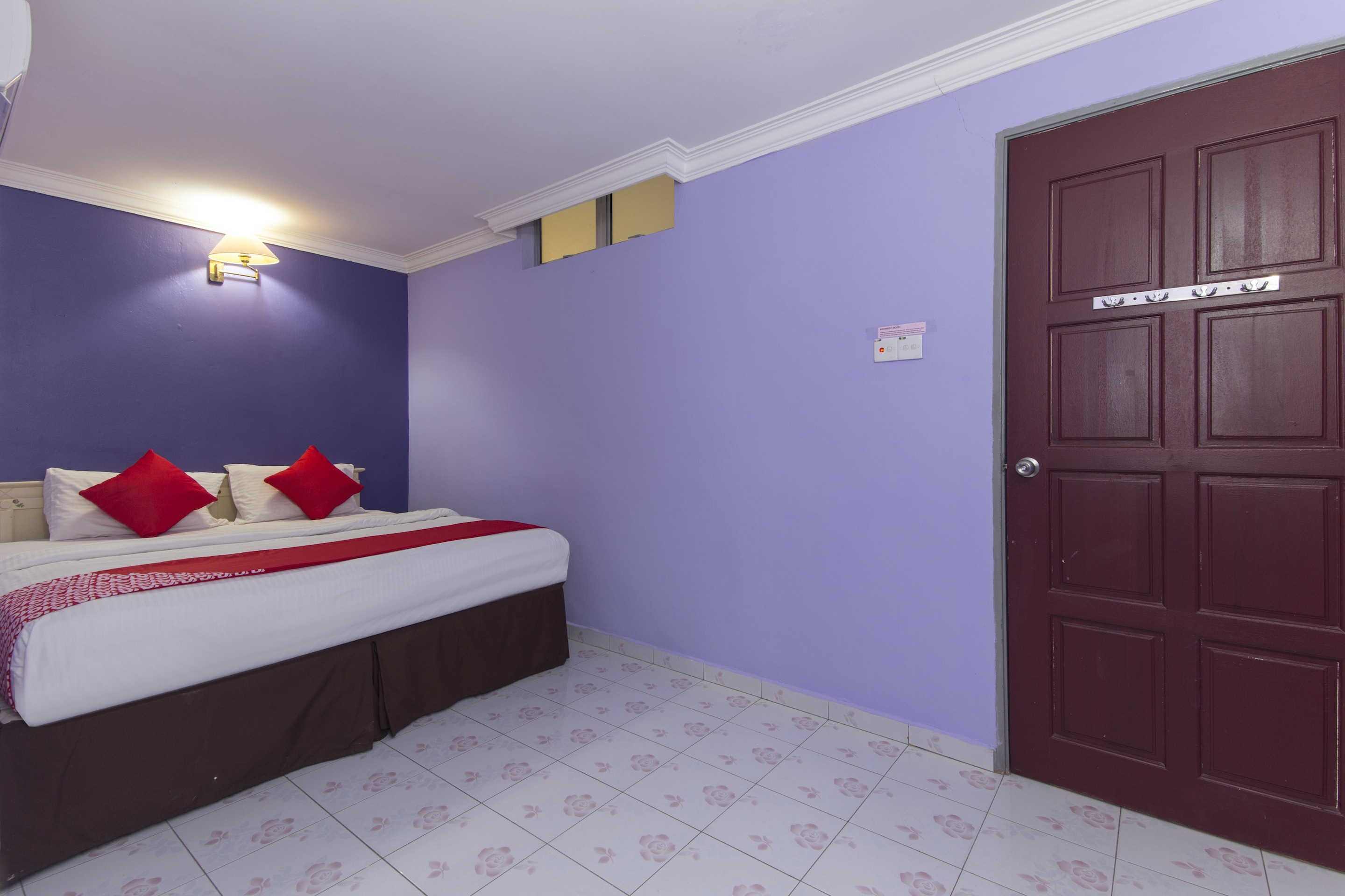 ZEN Rooms Bromedy Motel