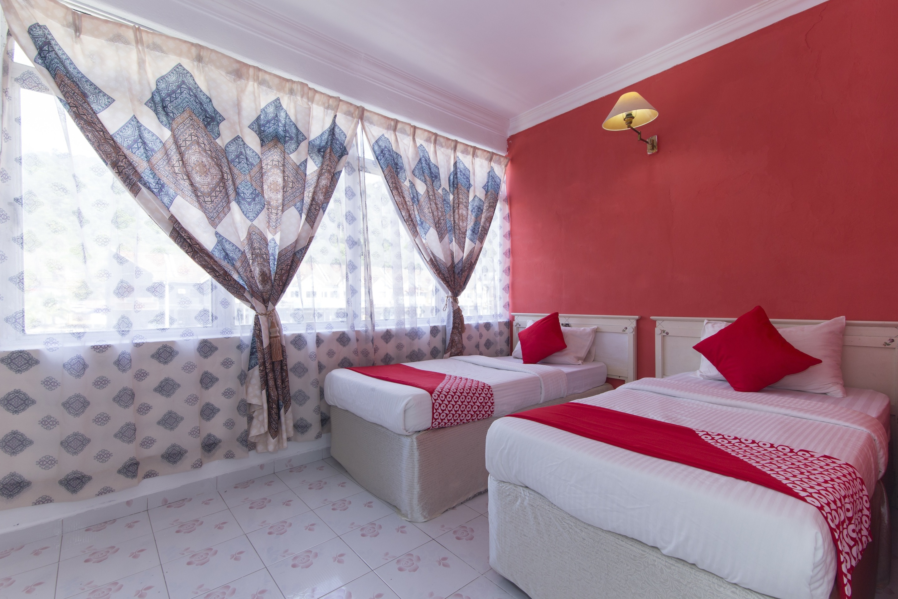 ZEN Rooms Bromedy Motel