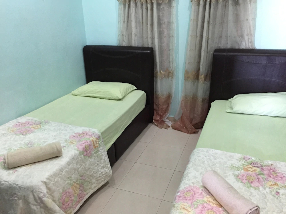Zulina Homestay