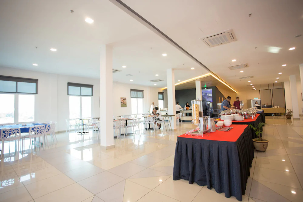 Hotel Adya Express Chenang