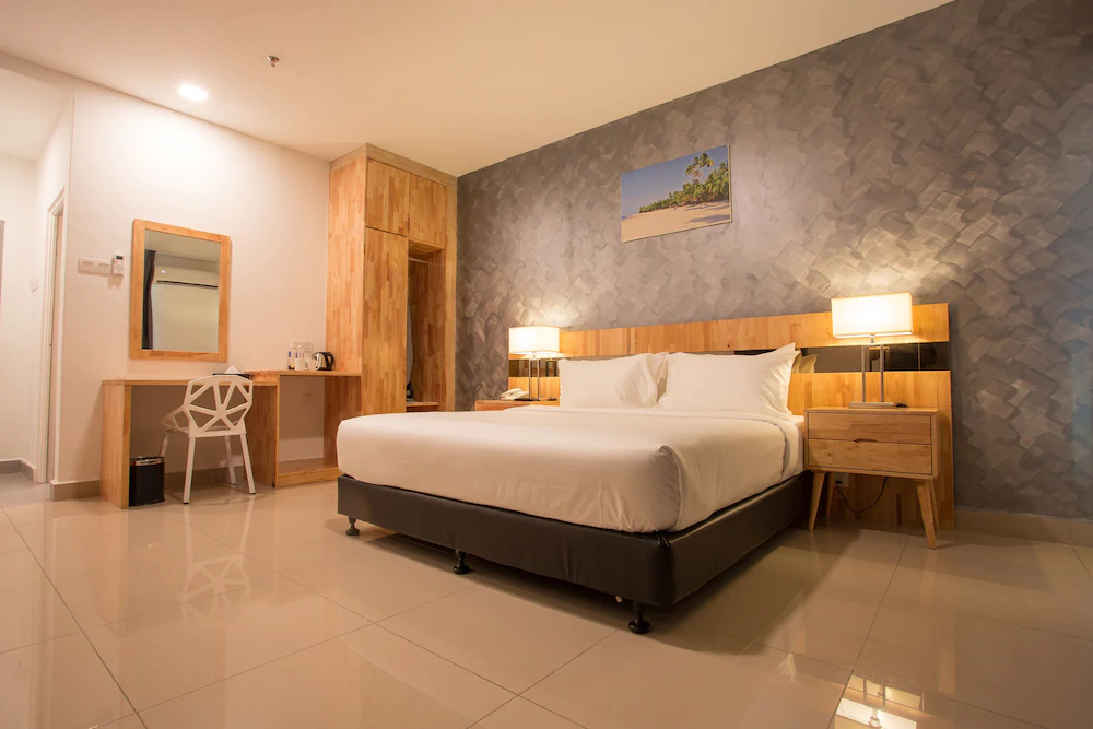Hotel Adya Express Chenang