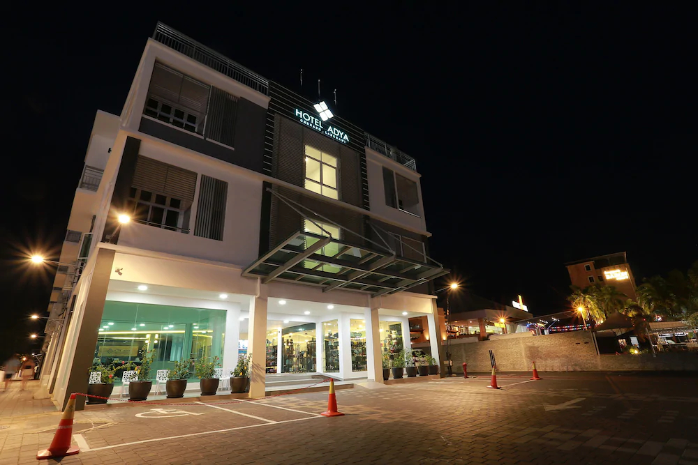 Hotel Adya Express Chenang