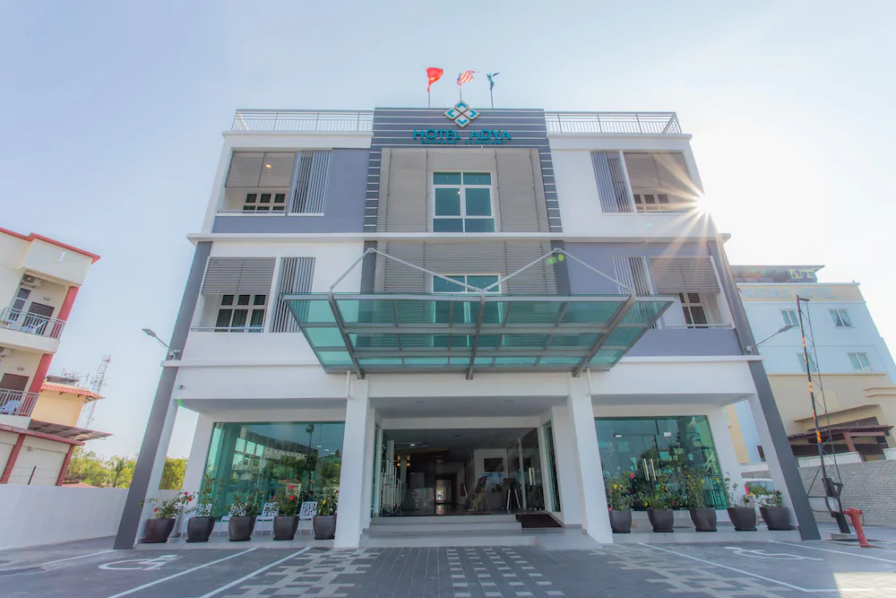 Hotel Adya Express Chenang