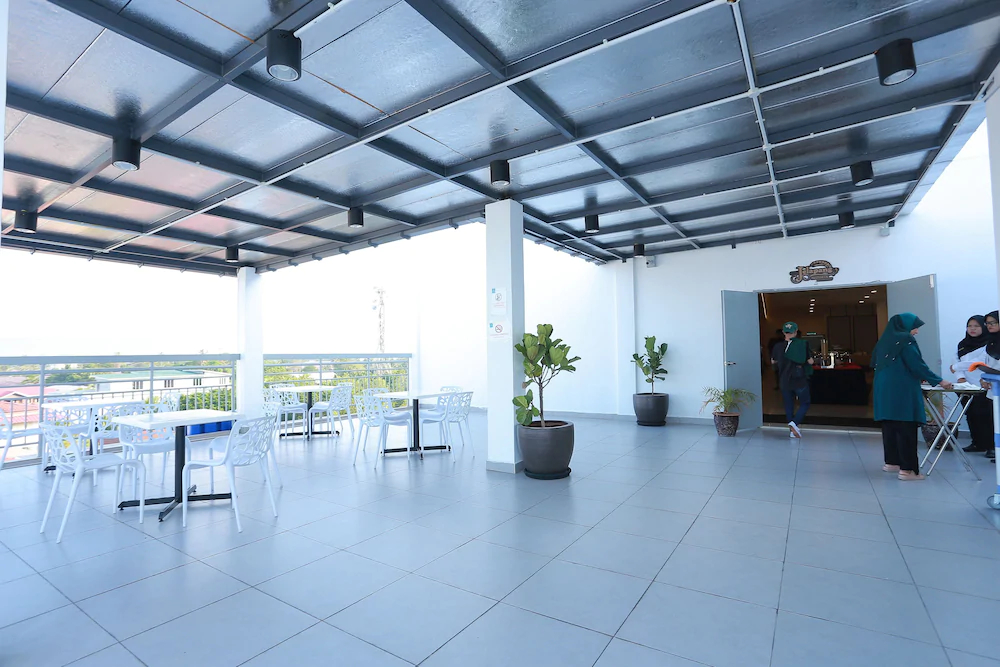 Hotel Adya Express Chenang