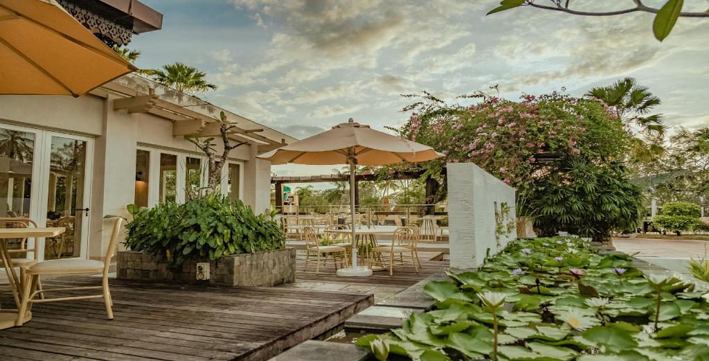 Pelangi Beach Resort & Spa