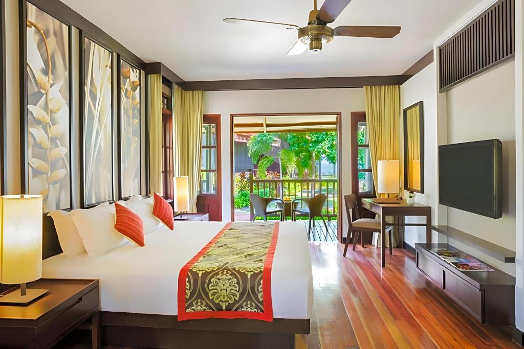 Pelangi Beach Resort & Spa