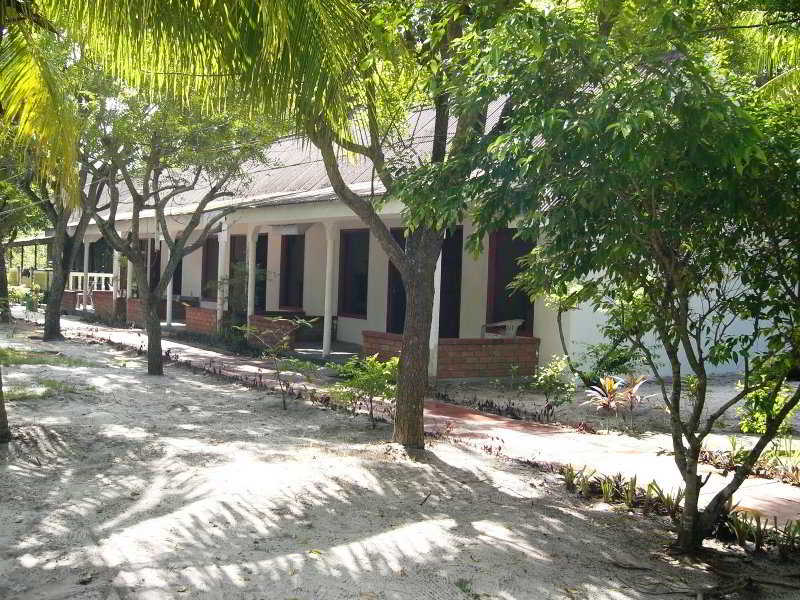 Charlie Motel and Restaurant