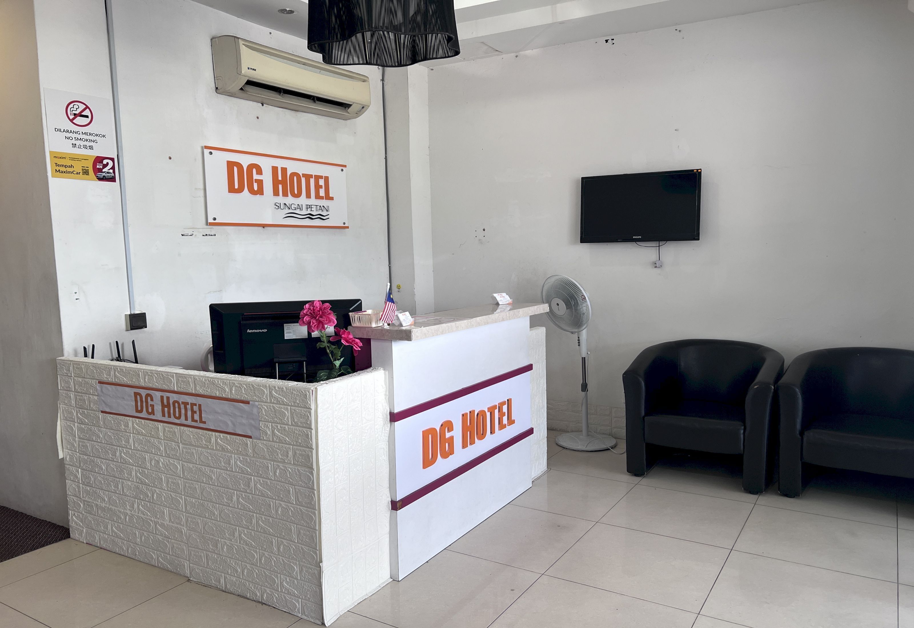 Dg Hotel By OYO