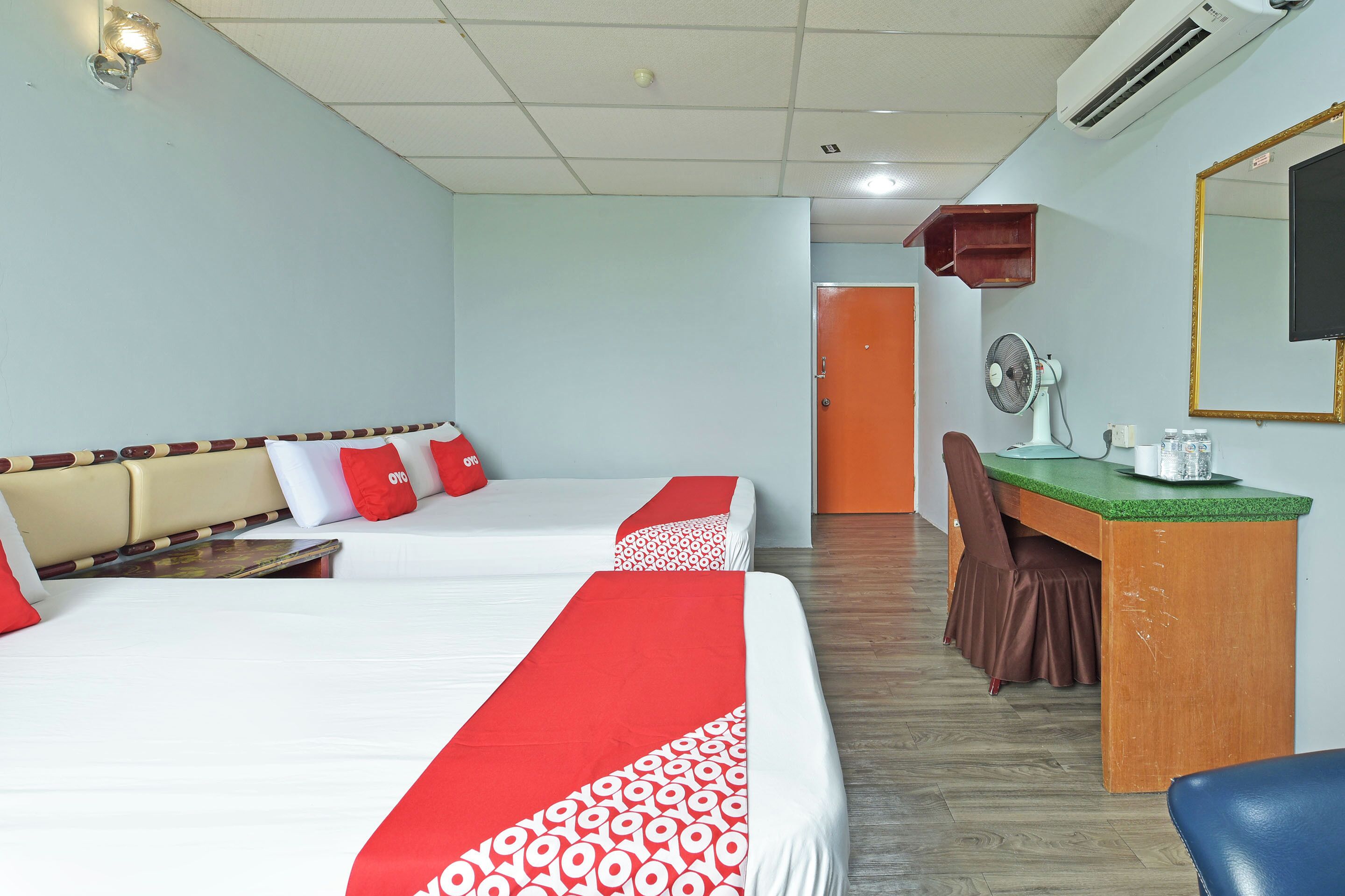 Hotel Akasia by OYO