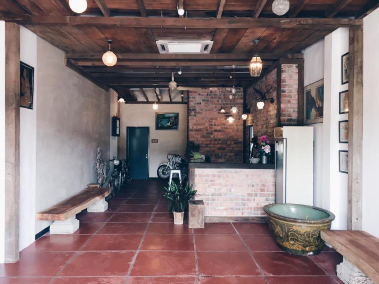 Rock Wood Hotel