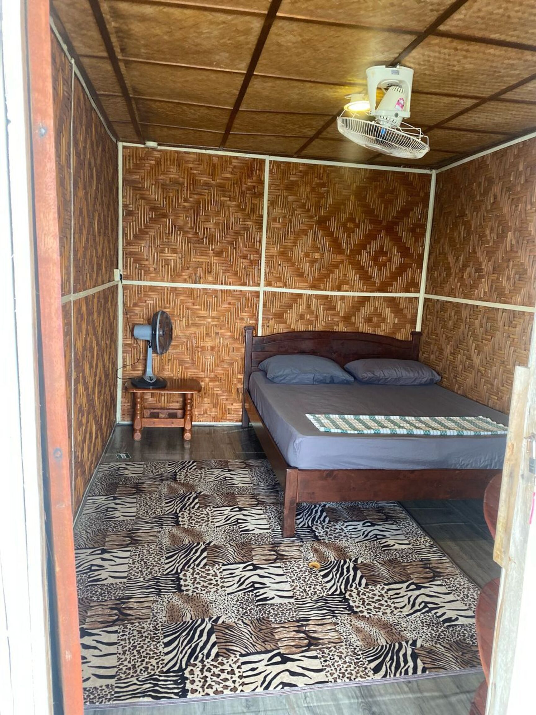 Spot On 91156 Bakau Hijau Riverlodge