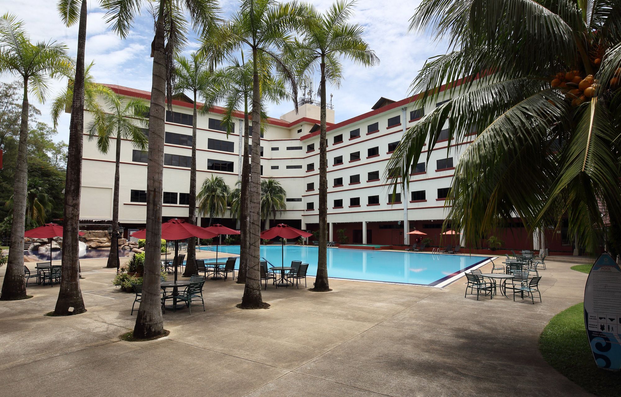 Swiss Avenue Hotel